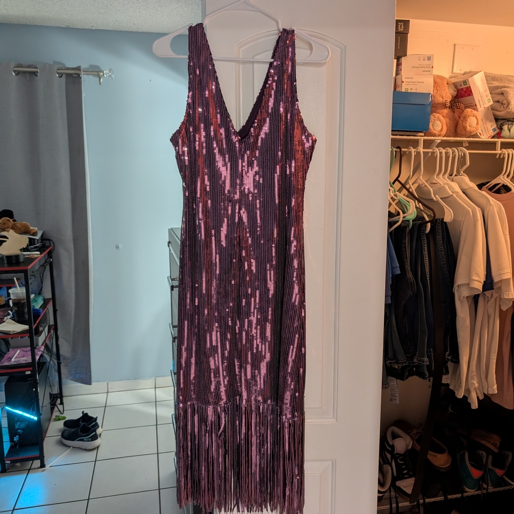 Purple Sleeveless V-Neck Cocktail Gown